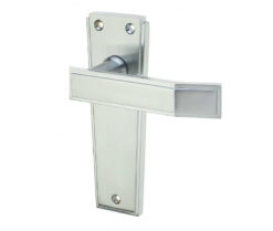 Deco Door Handle on Latchplate Satin Chrome