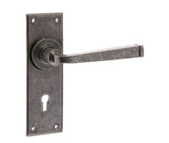 Valley Forge Door Handle on Lockplate Pewter